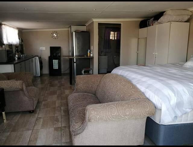 1 BEDROOM PROPERTY TO RENT IN HOMESTEAD